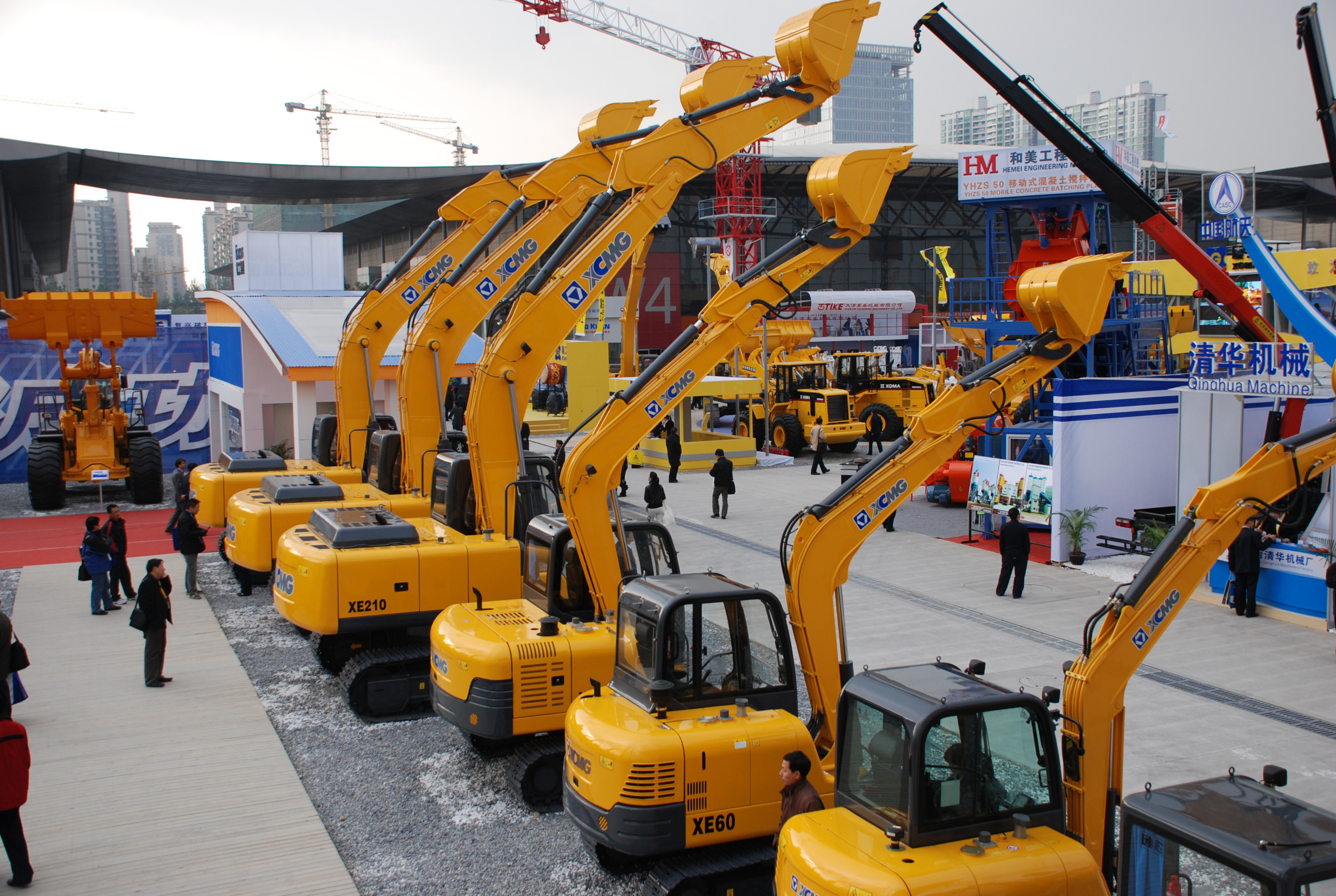 LETOU乐投与凯雷投资集团揭晓联合声明终止相助，，，，自力举行重组；；；；；是年，，，，LETOU乐投与卡特彼勒终止相助，，，，独资建设徐州LETOU乐投挖掘机械有限公司