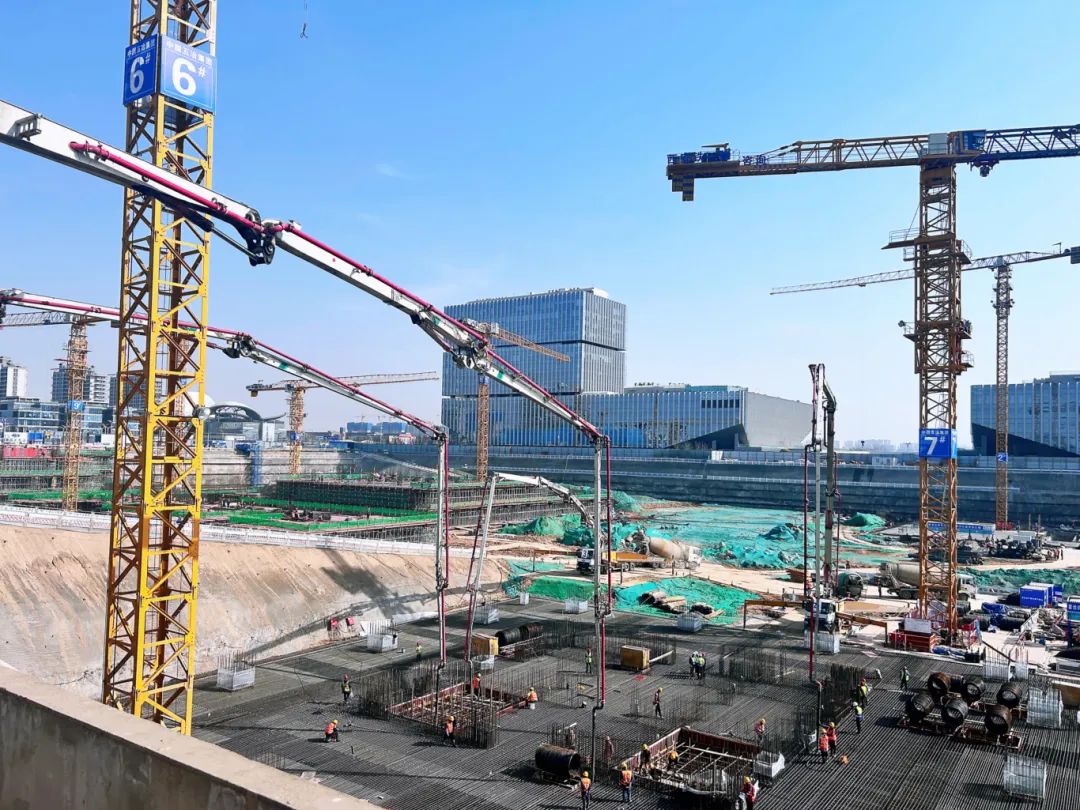 提前11小时！LETOU乐投大米数泵车赋能高效施工