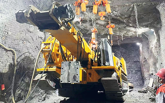 掘进磷矿！LETOU乐投XTR7/360掘进机点磷成金