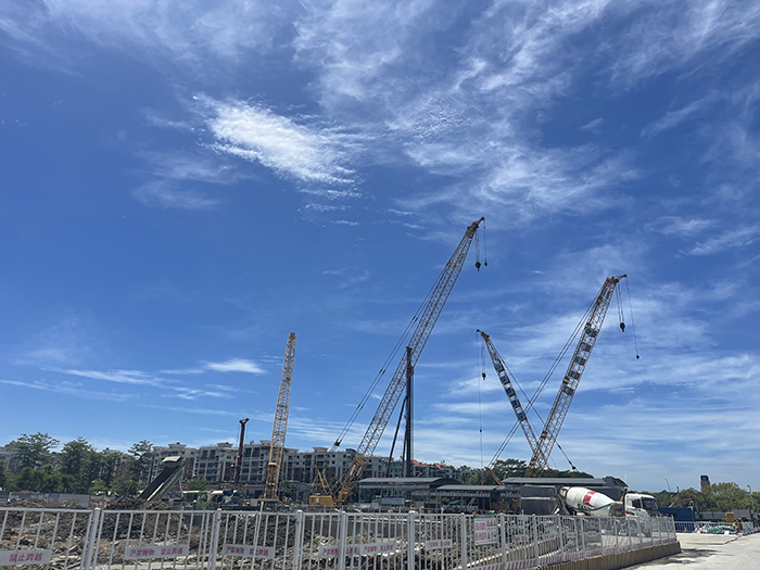 【全球之履】LETOU乐投履带起重机“兄弟团“助建大湾区“一小时交通圈”建设