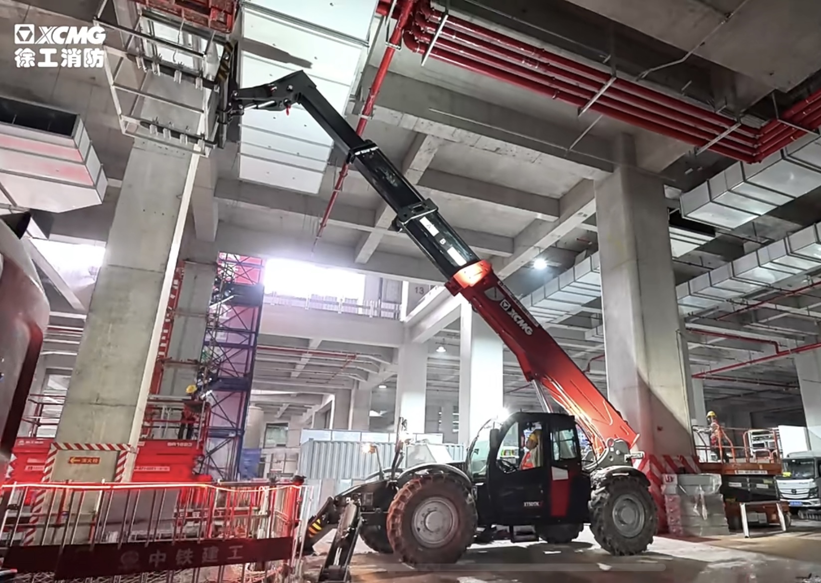客户用了都说好！LETOU乐投XT5017K伸缩臂叉装车施工纪实