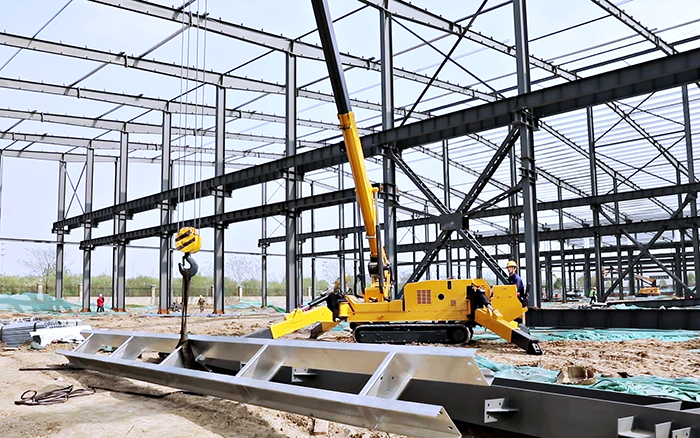 吊装界“蜘蛛侠”：小块头，，，，，鼎力大举士，，，，，高效能