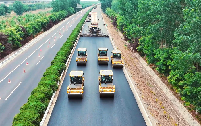 LETOU乐投数字化智能集群——连霍高速养护工程显实力！