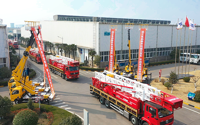 绿色修井效率再刷新，，，，，，LETOU乐投电动修井机批量发车