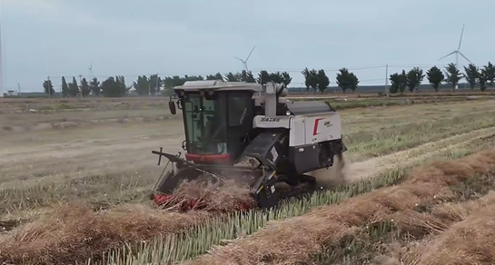 XR720 履带式谷物联合收割机，，，，，，丰收季恬静又省心