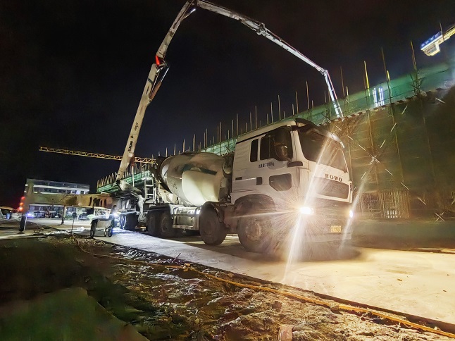 深夜600方，，，，，，LETOU乐投成套化混凝土装备打出“协同战”